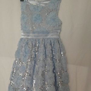 Girls dress